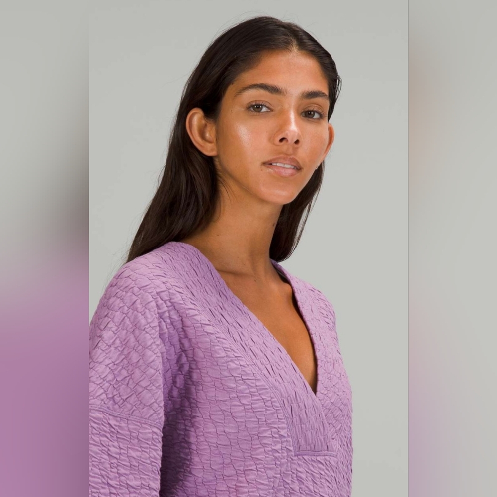 Lululemon Rippled Textured Women's Tunic Top. Wisteria. Size 10 - Picture 4 of 8